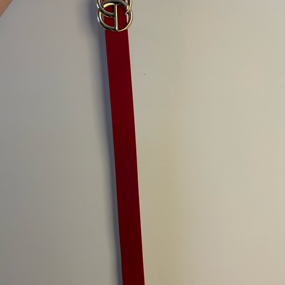 Red Gucci belt. New, never worn. Open to negotiation. - Picture 2 of 2